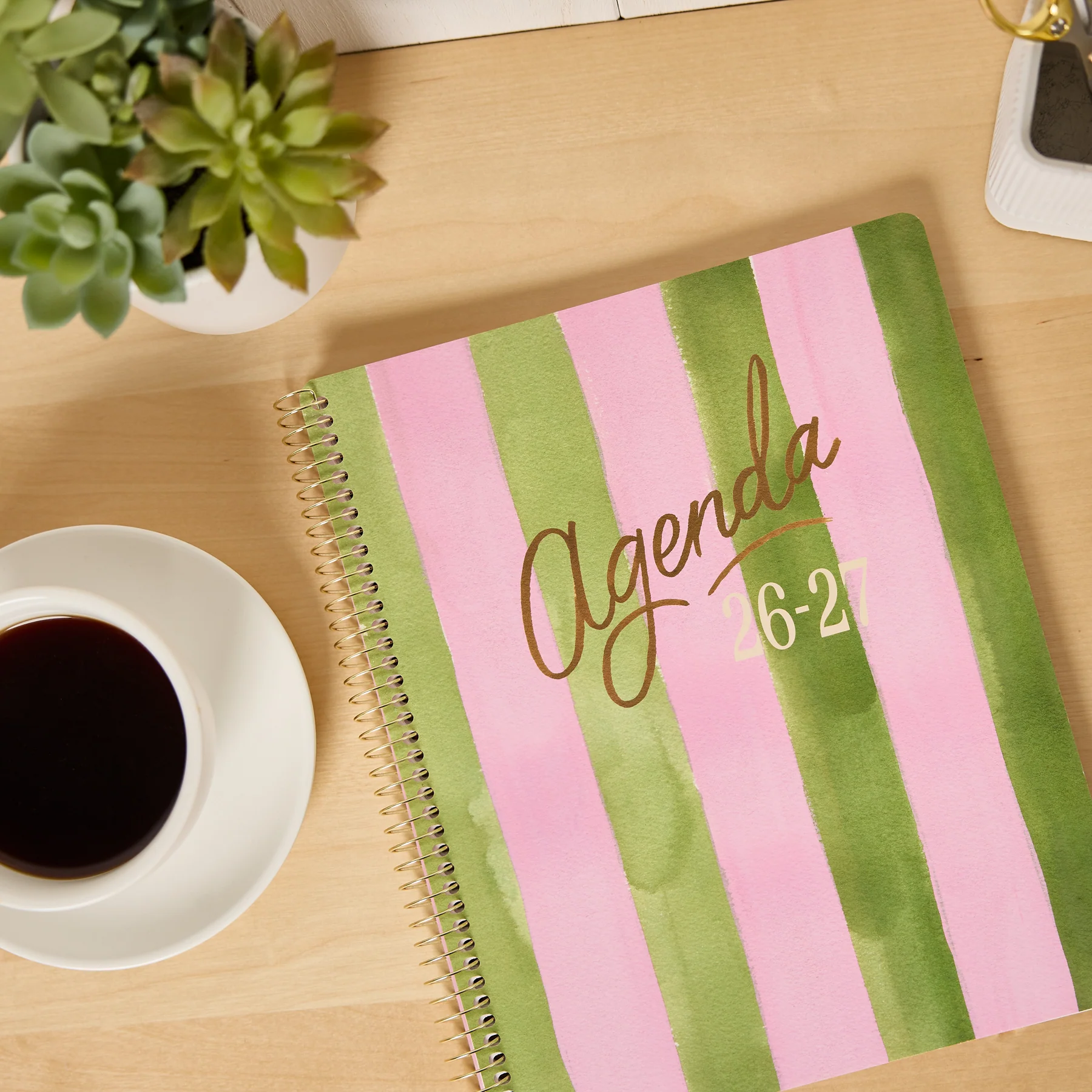 2026–2027 GO BIG Beach Stripe Large Print Spiral Planner - Large Dashboard Layout - 15 Months - Image 2