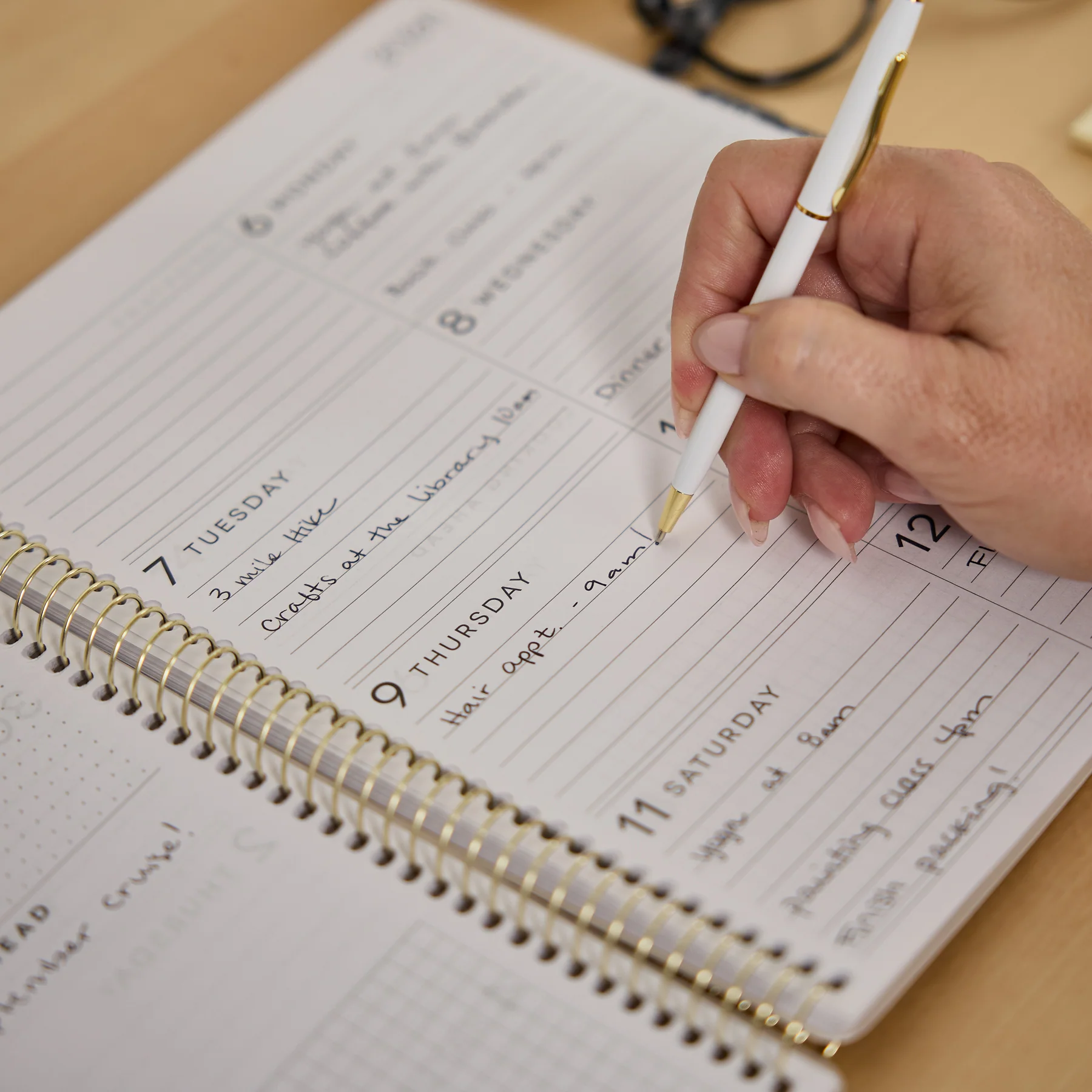 2026–2027 GO BIG Plum Plans Large Print Spiral Planner - Large Dashboard Layout - 15 Months - Image 5