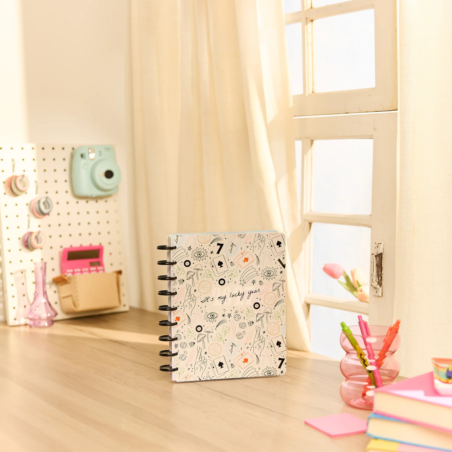 2026–2027 Lucky Day Customizable Planner - Classic Horizontal Layout - 18 Months - Image 3