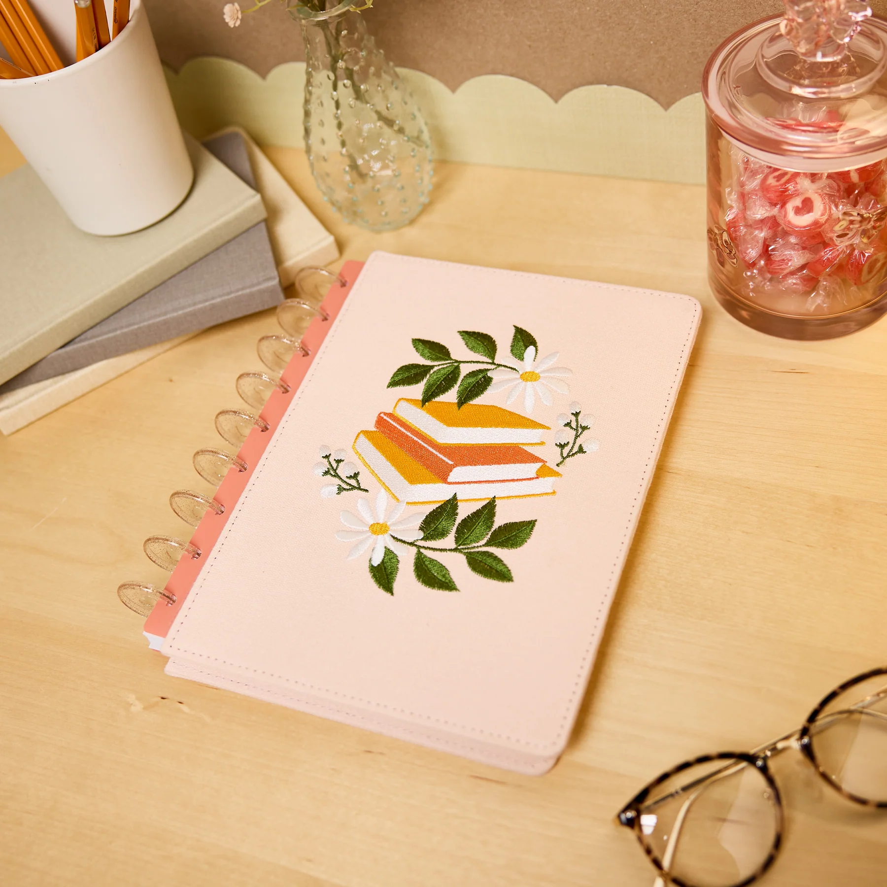 2026–2027 SPECIALTY Reading Hour Customizable Planner - Classic Dashboard Layout - 12 Months - Image 13