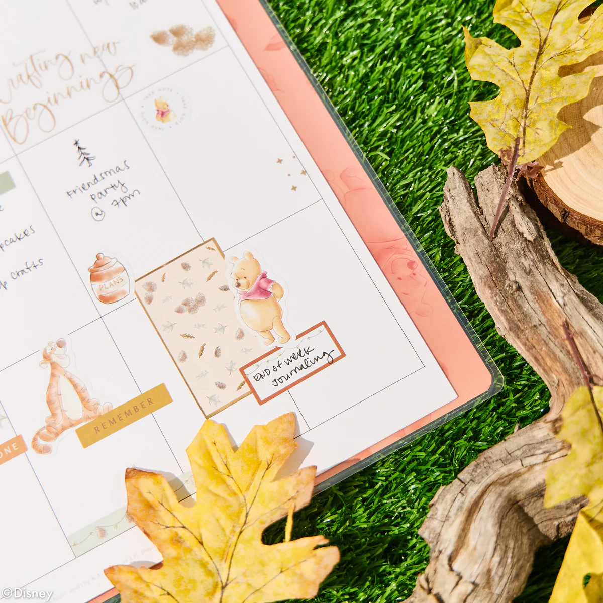 2026 Disney Winnie the Pooh Seasonal Customizable Planner - Big Vertical Layout - 12 Months - Image 6
