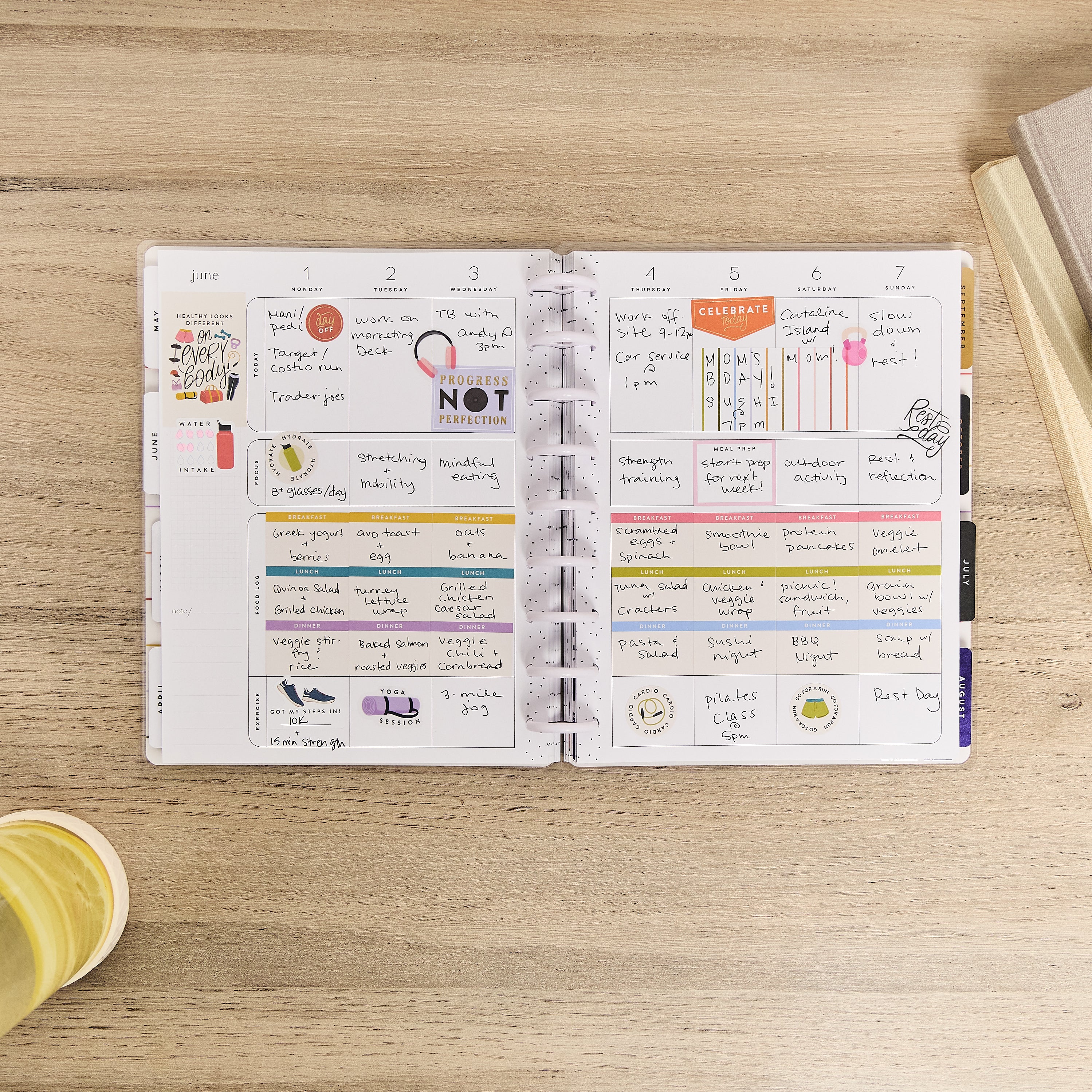 2026 Fitness Icons Customizable Fitness Planner - Classic Fitness Layout - 12 Months - Image 4