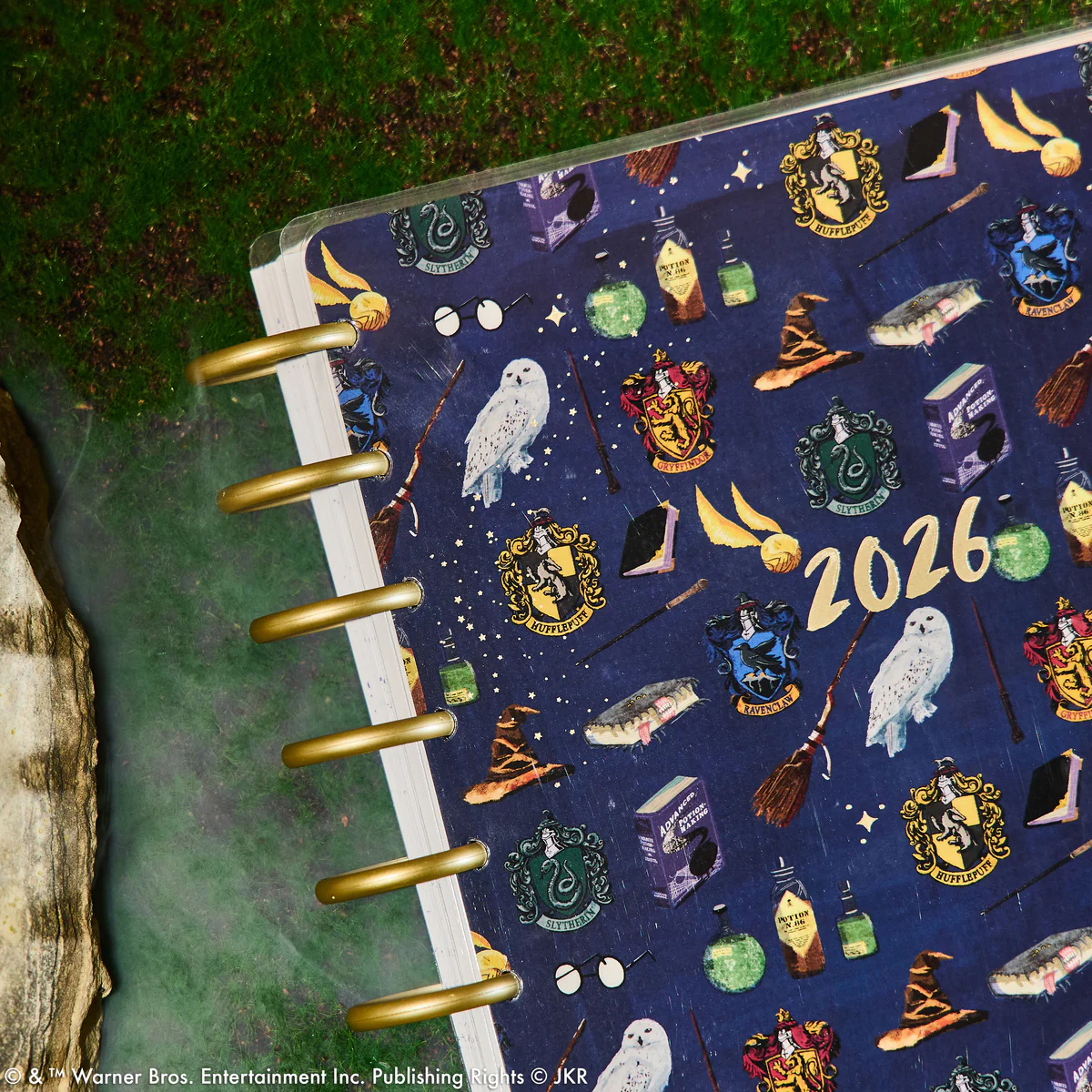 2026 Harry Potter Enchanted Grounds Customizable Planner - Classic Dashboard Layout - 12 Months - Image 8