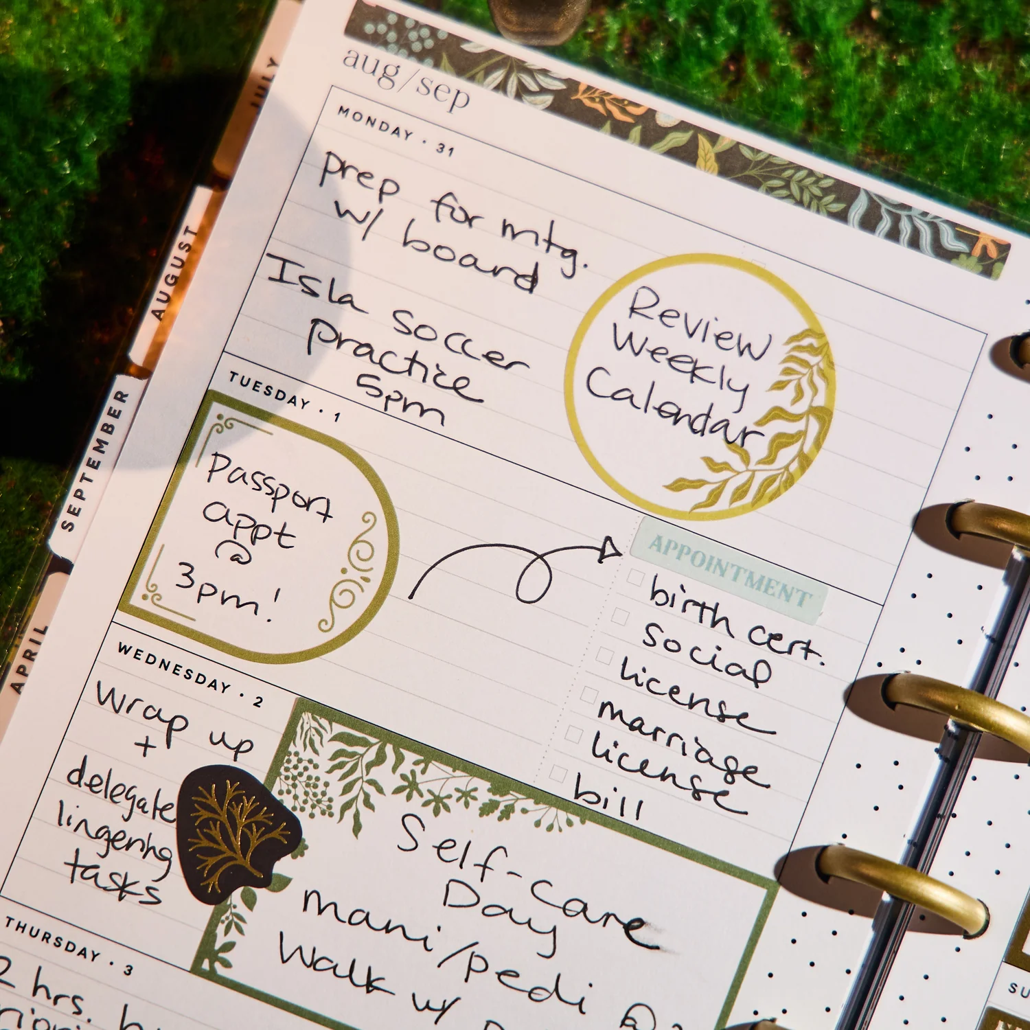 2026 Herbarium Customizable Planner - Mini Horizontal Layout - 12 Months - Image 5