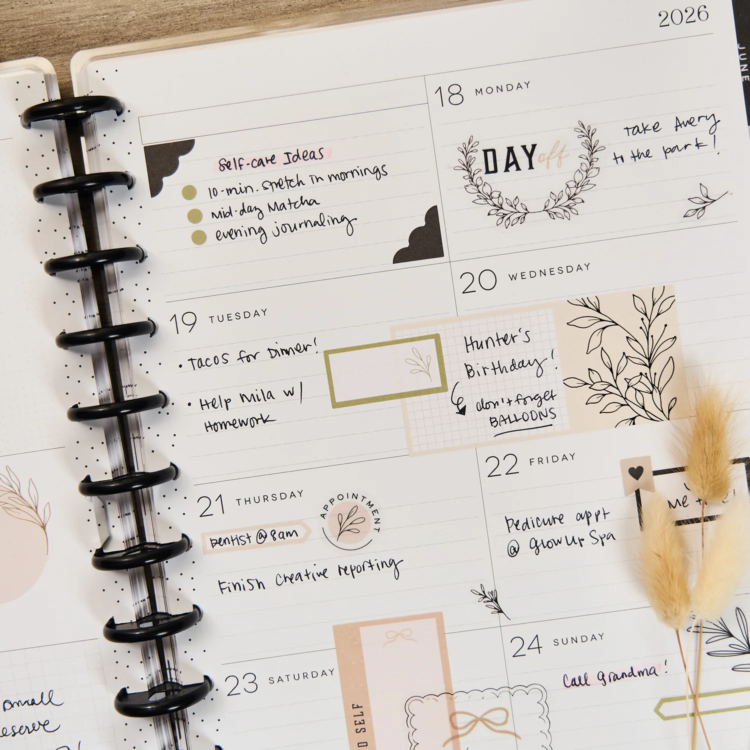 2026 Heritage Charm Customizable Planner - Big Dashboard Layout - 12 Months - Image 5