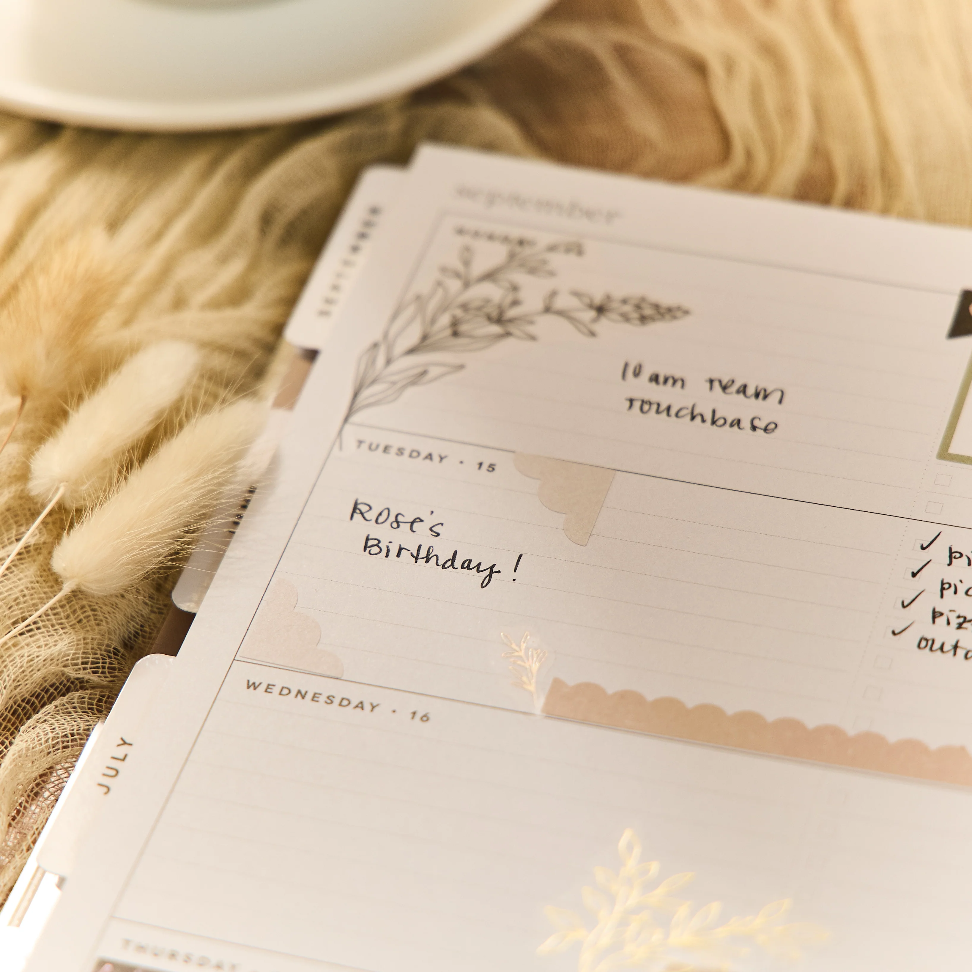2026 Heritage Charm Customizable Planner - Classic Horizontal Layout - 12 Months - Image 6