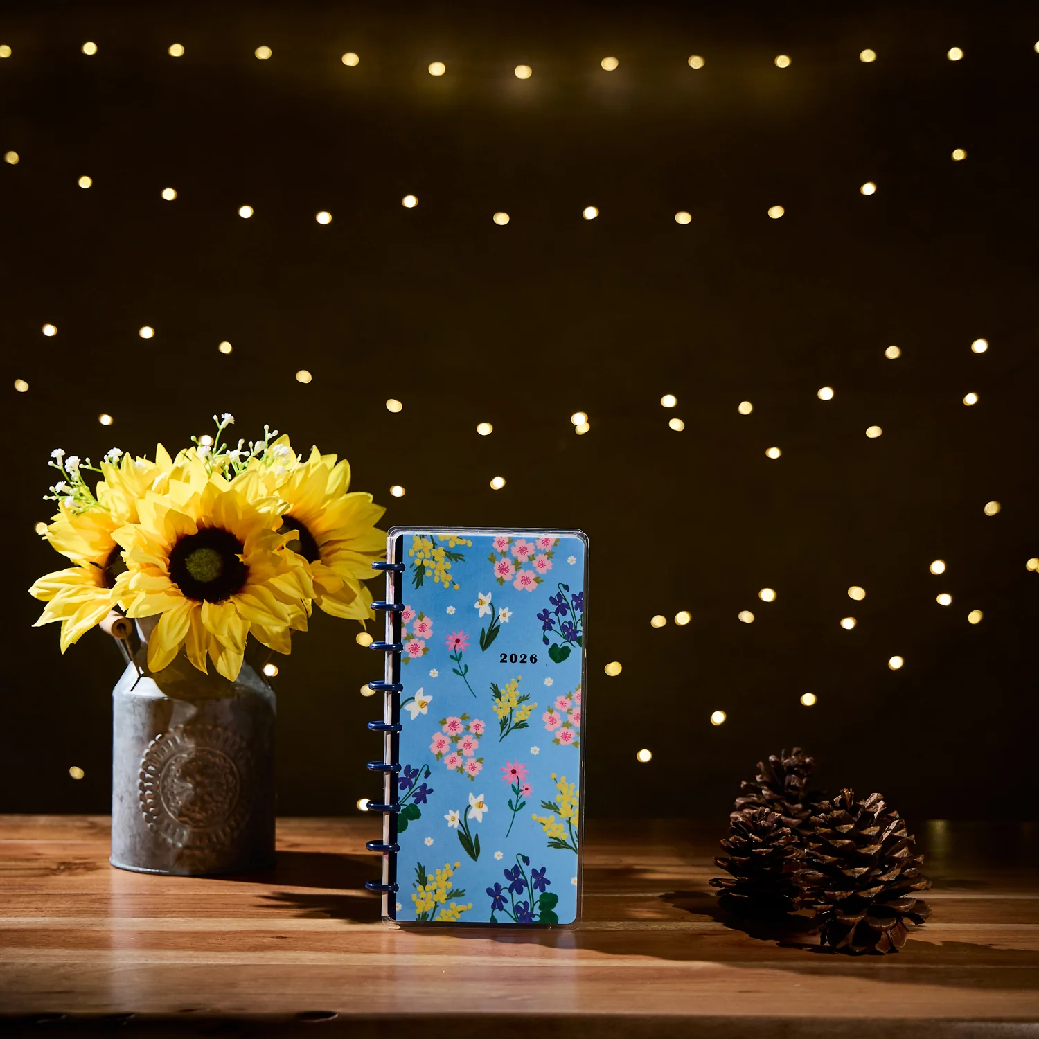 2026 Seasonal Charm Customizable Planner - Skinny Classic Horizontal Layout - 12 Months - Image 3