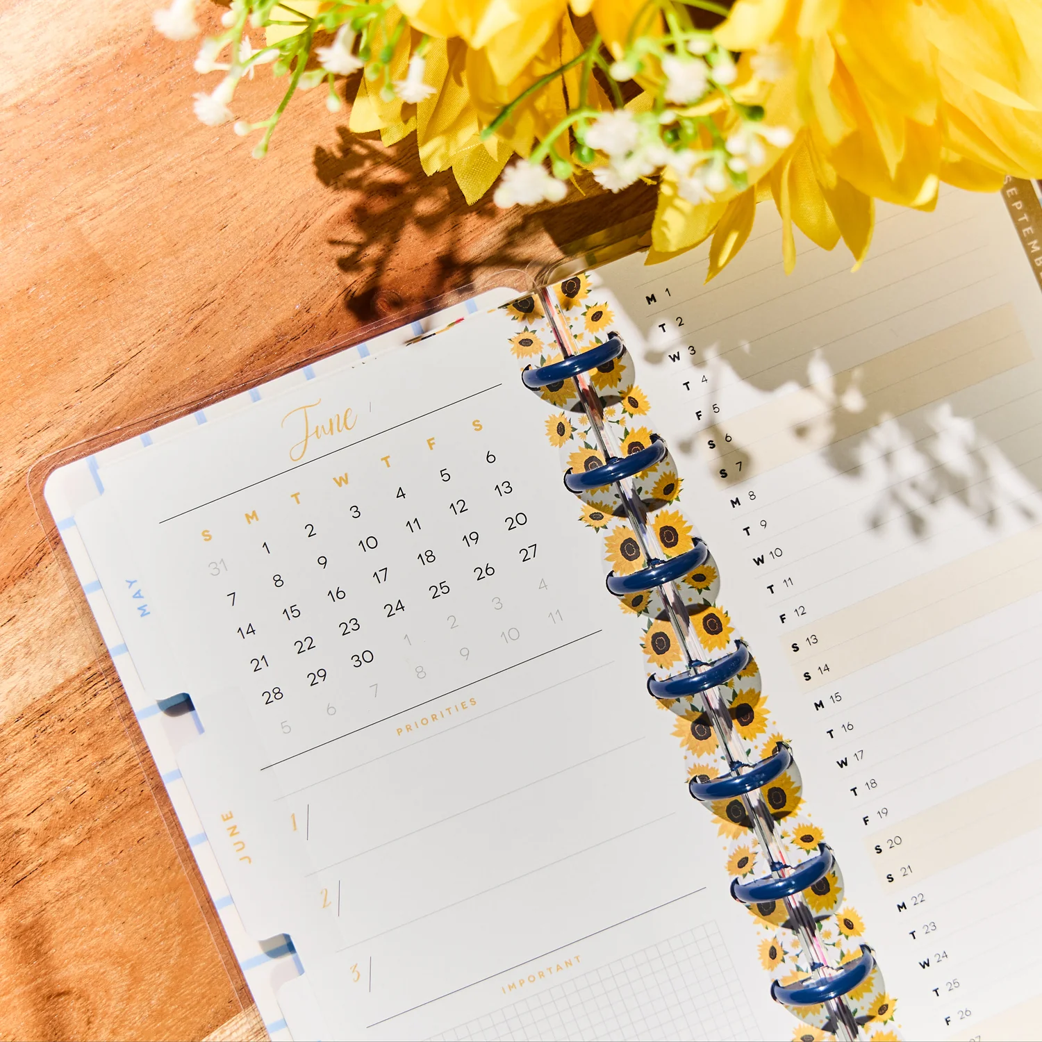 2026 Seasonal Charm Customizable Planner - Skinny Classic Horizontal Layout - 12 Months - Image 8