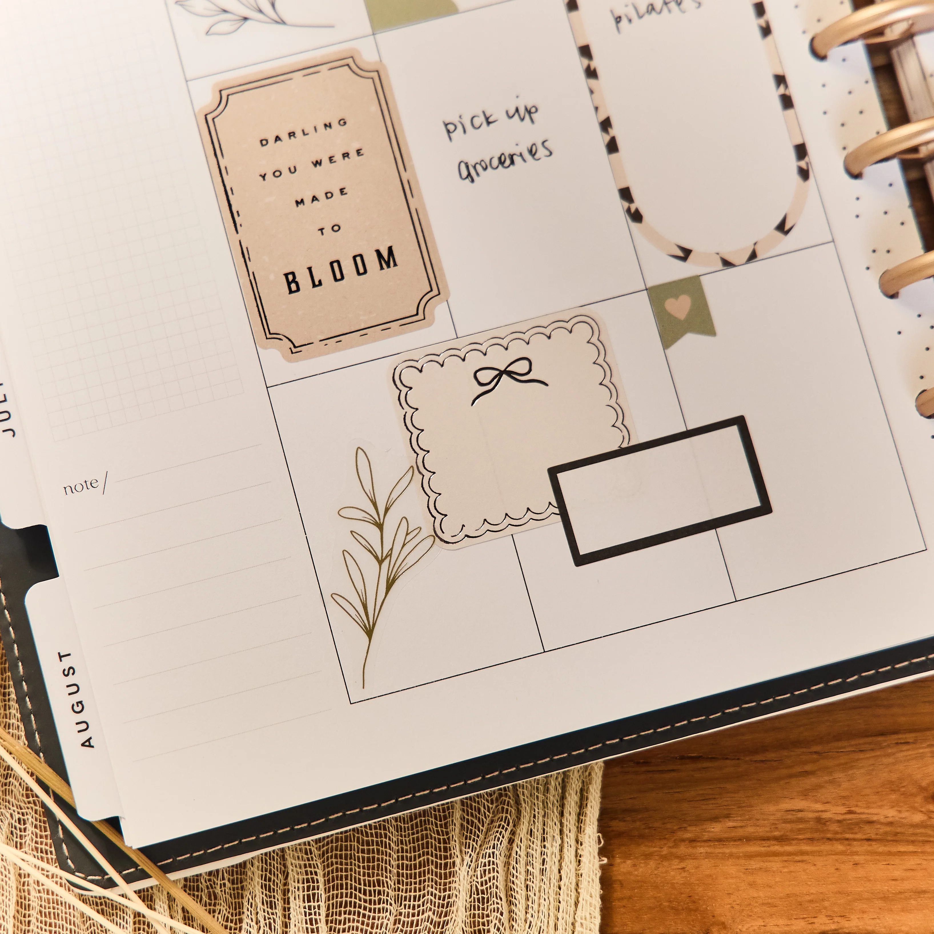 2026 SPECIALTY Heritage Charm Customizable Planner - Classic Vertical Layout - 12 Months - Image 7