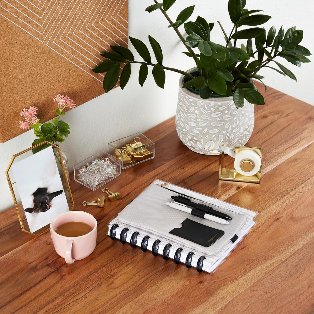 Align Zip Pouch With Pen Loop - Image 2