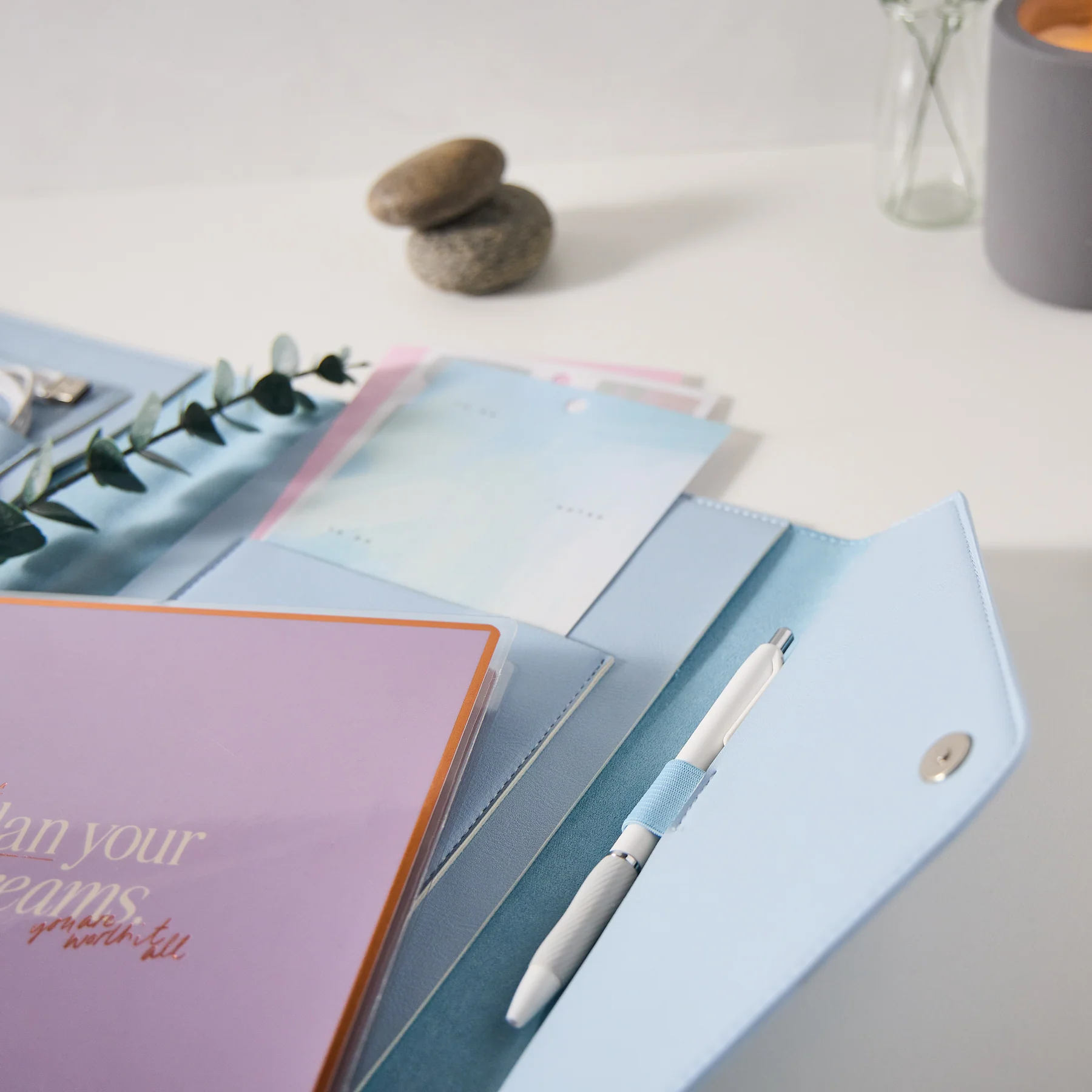 Cornflower Vegan Leather - Deluxe Classic Planner Folio - Image 5