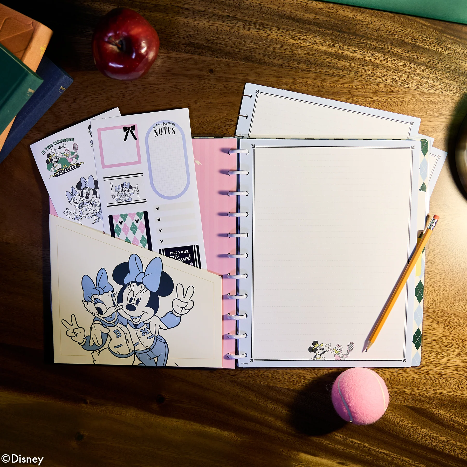 Disney Minnie Mouse & Daisy Duck Varsity Teacher - Big Accessory Pack - Image 4