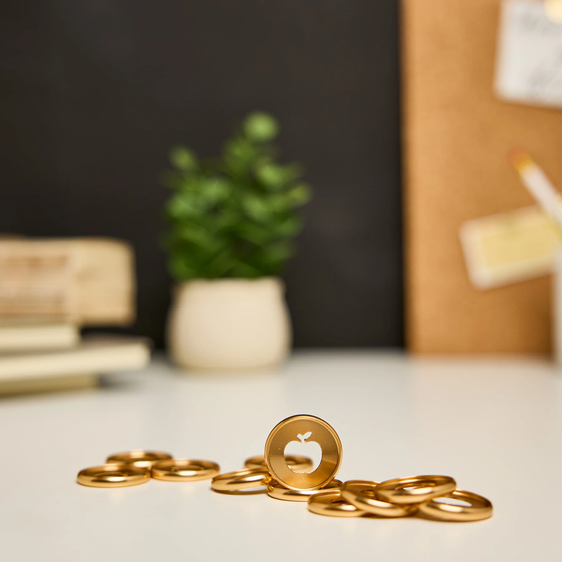 Gold Apple Cut Out - Medium Metal Disc Set - Image 4