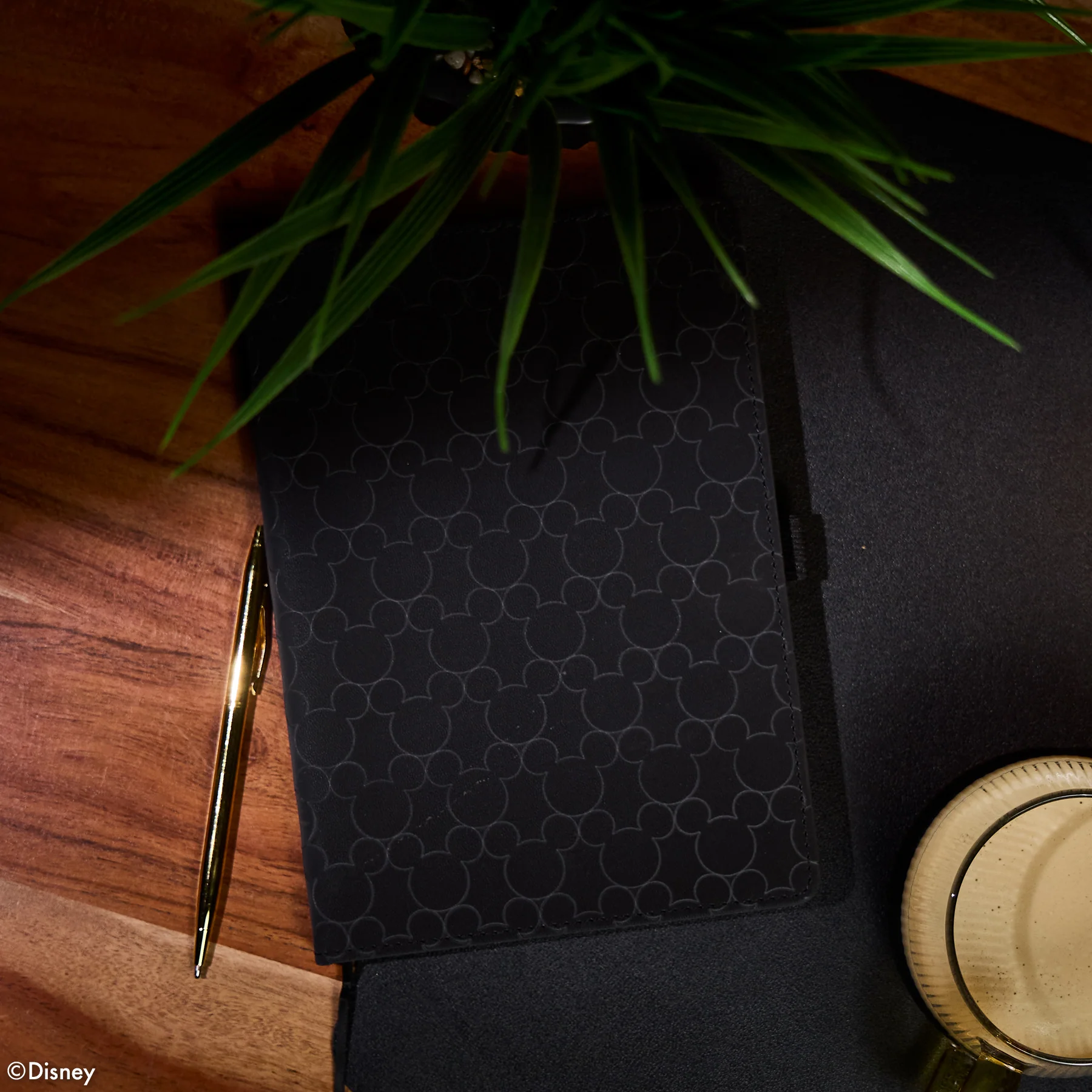 Premium Disney Mickey Mouse - Obsidian - Dot Grid Book Bound Journal - 80 Sheets - Image 6