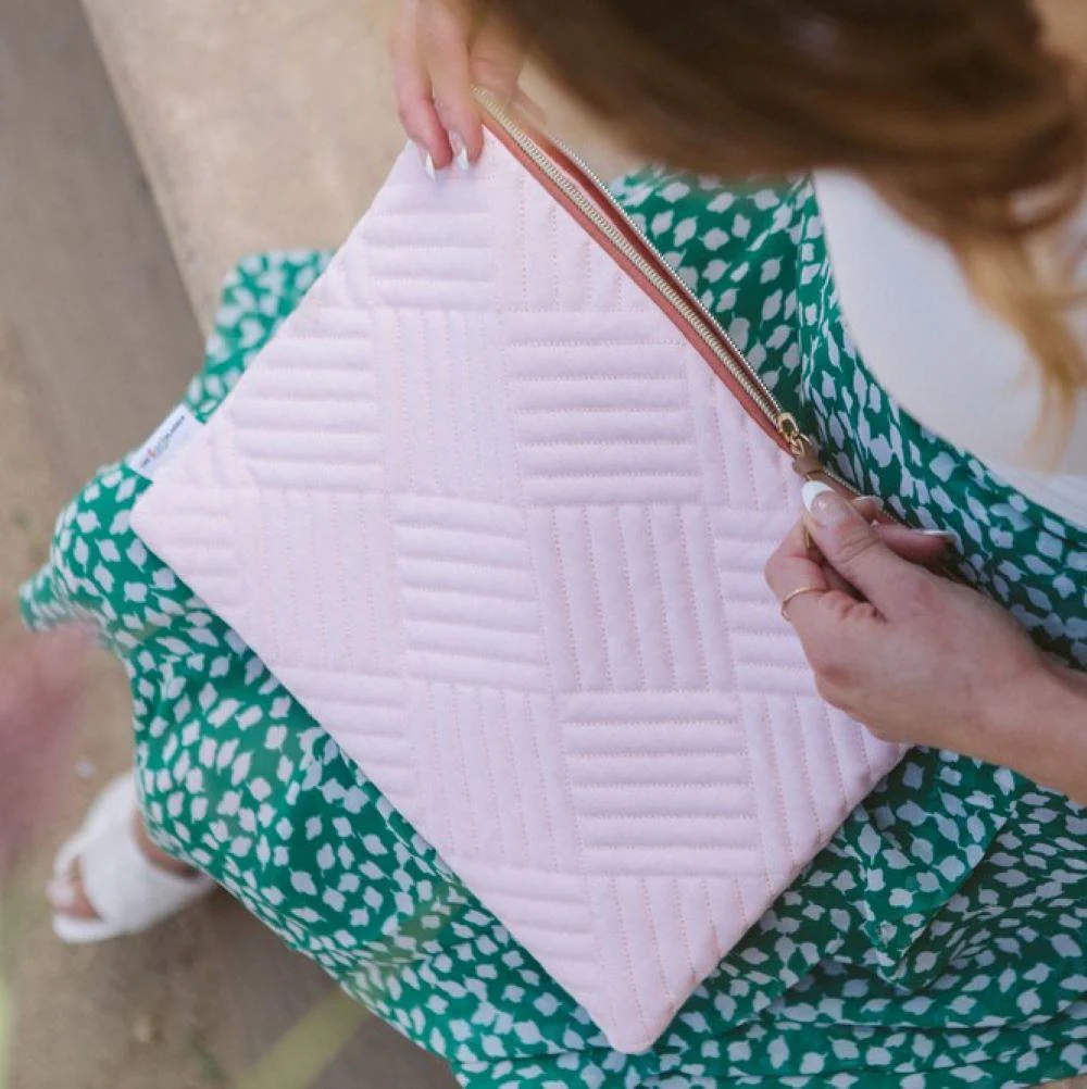 Quilted Blush Classic Zip Planner Sleeve - Image 3