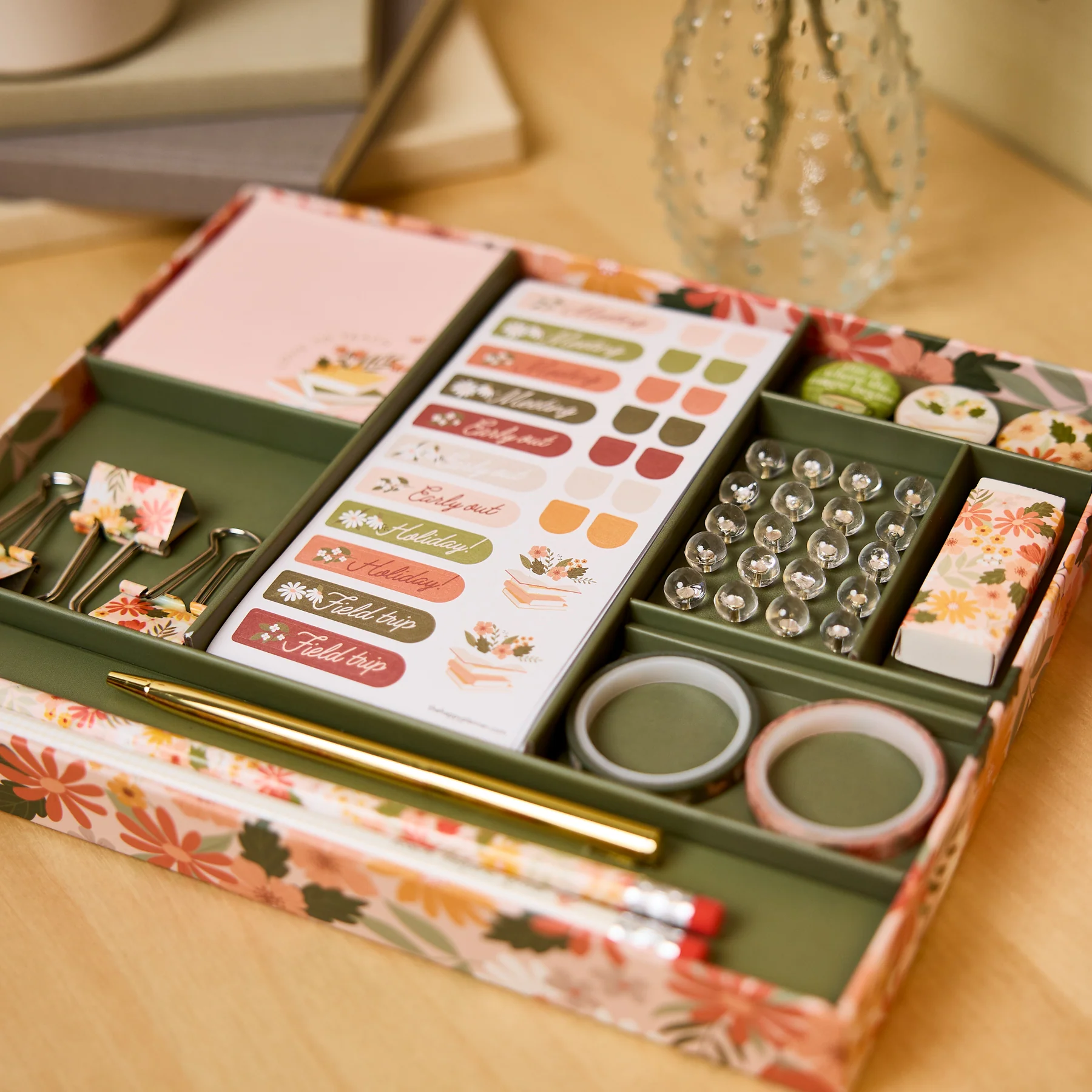 Reading Hour - Teacher Accessory Box Kit - Image 3