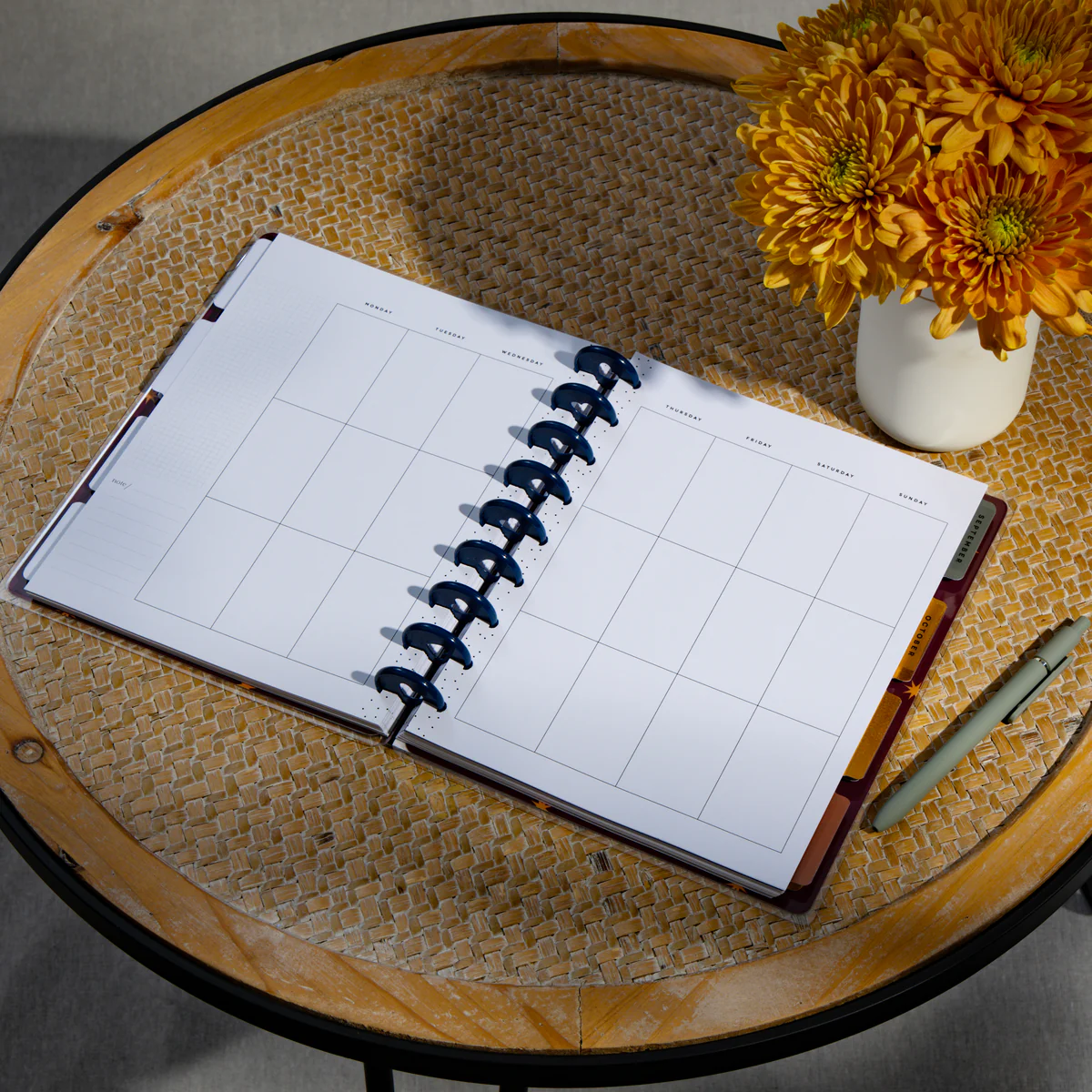 Undated Share Your Magic Customizable Planner - Classic Vertical Layout - 12 Months - Image 2