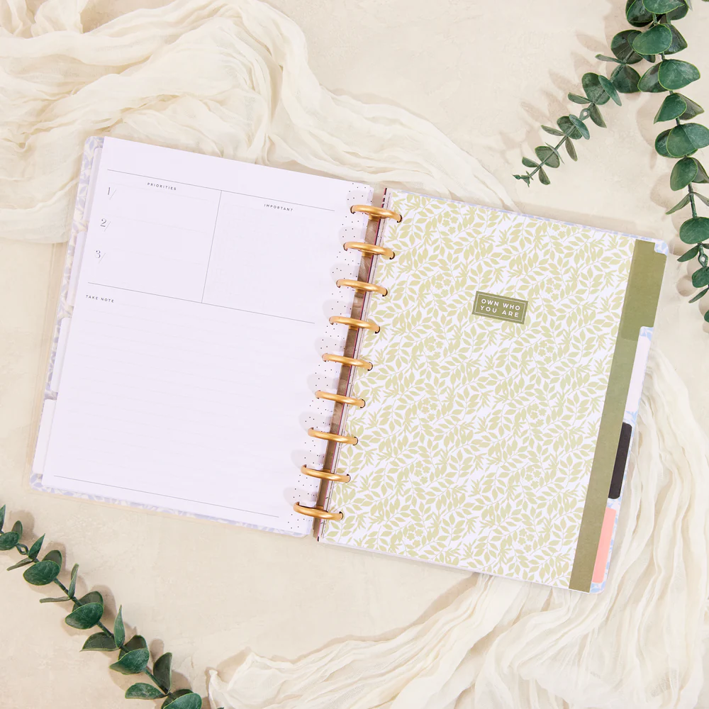 Undated Soft Florals Happy Planner - Classic Dashboard Layout - 12 Months - Image 3